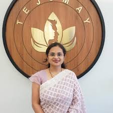 Dr Apurva Mankare